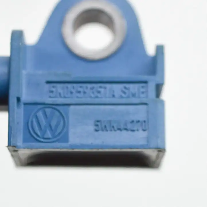 Audi Q3 (2011 - 2014)  5K0959351A Датчик удара надувных подушек