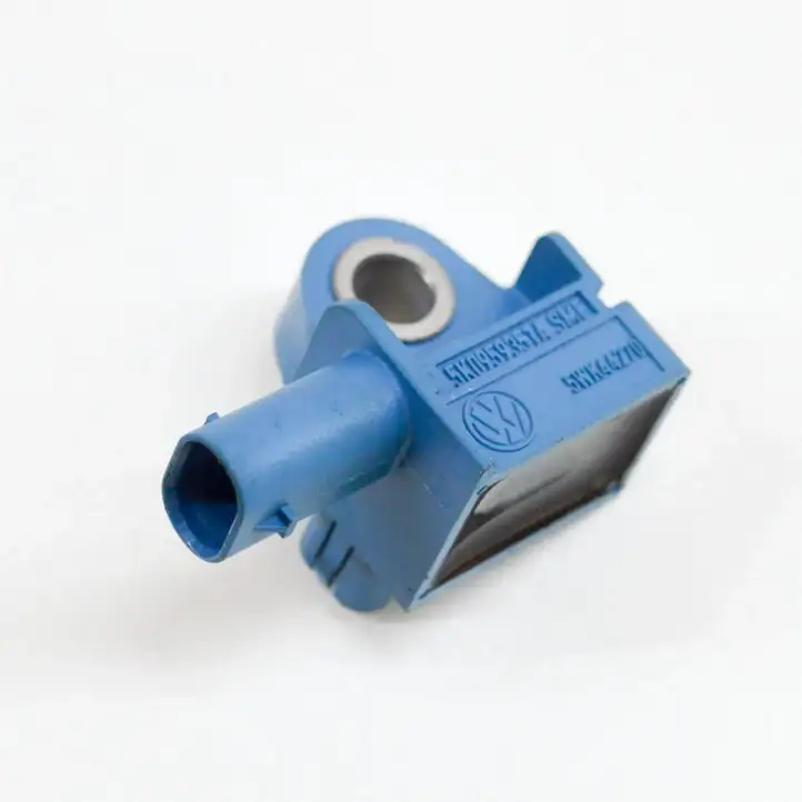 Audi Q3 (2011 - 2014)  5K0959351A Датчик удара надувных подушек