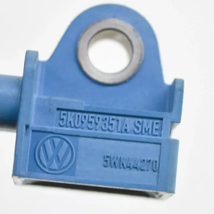 Audi Q3 (2011 - 2014)  5K0959351A Датчик удара надувных подушек