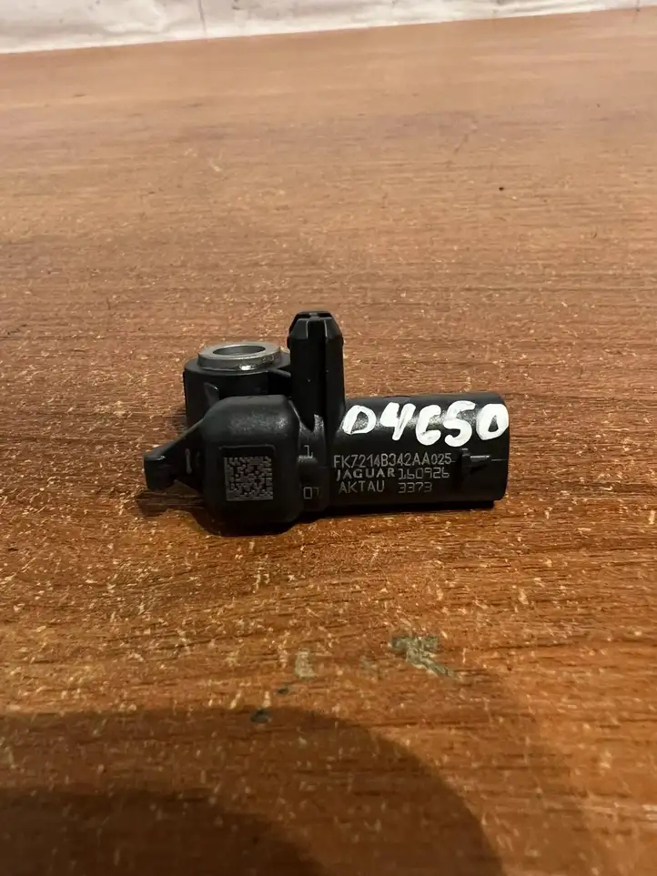 Jaguar XE (2014 - 2019)  FK7214B342AA Датчик удара надувных подушек