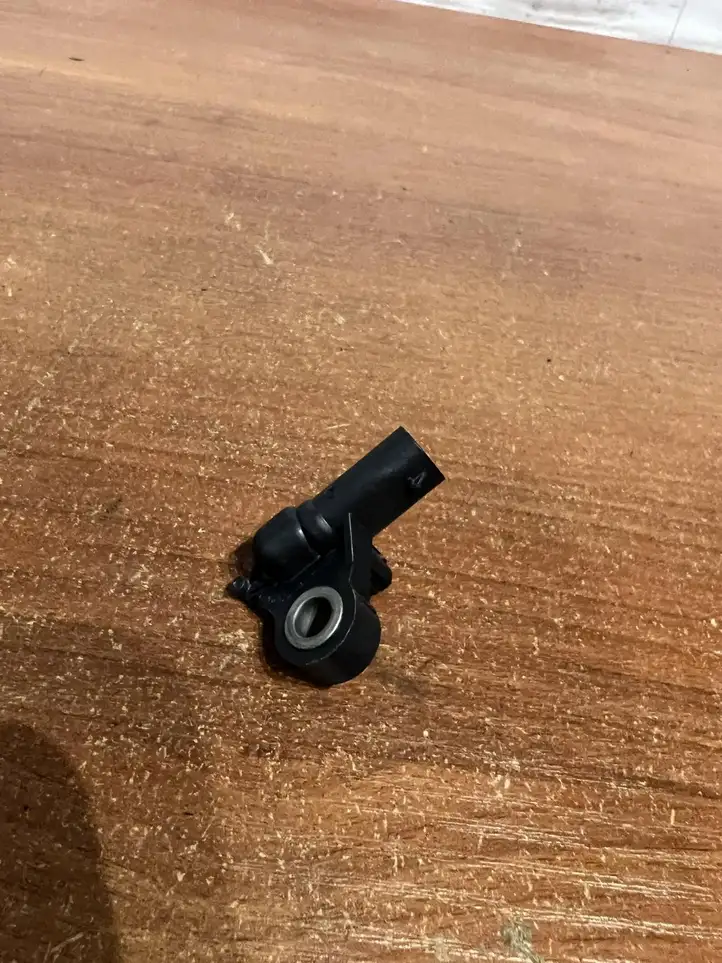 Jaguar XE (2014 - 2019)  FK7214B342AA Датчик удара надувных подушек