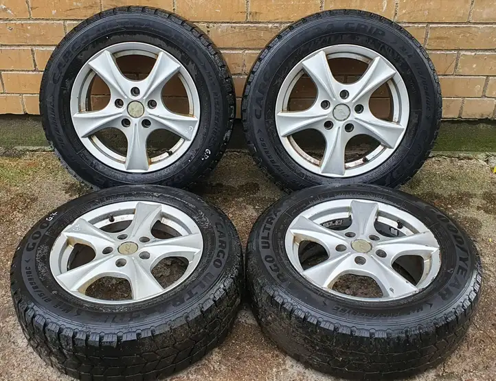Nissan Primastar (2001 - 2014) Легкосплавный колесный диск R16 — фото 1
