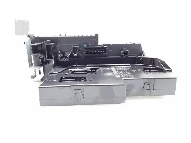 Mercedes-Benz C W204 (2007 - 2014)  2049001102 Блок управления SAM