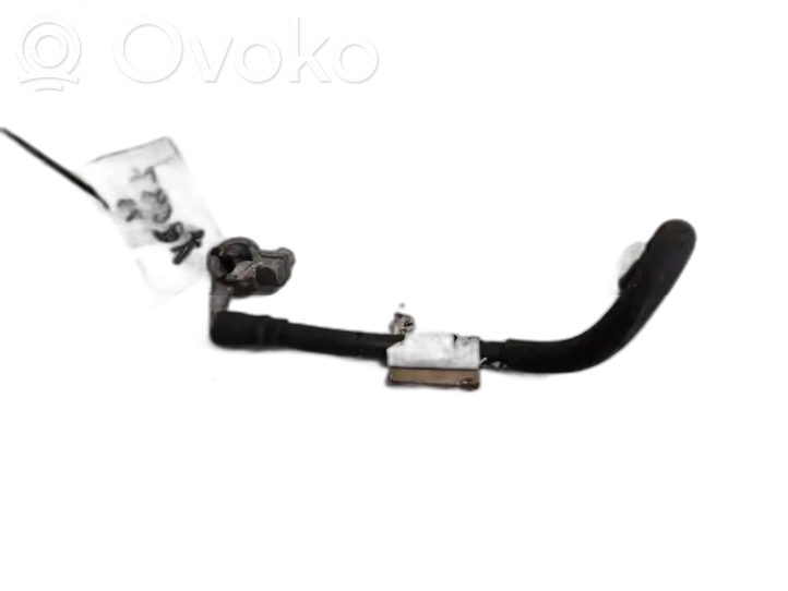 Volkswagen Jetta V (2005 - 2010)   Плюсовый провод (аккумулятора)