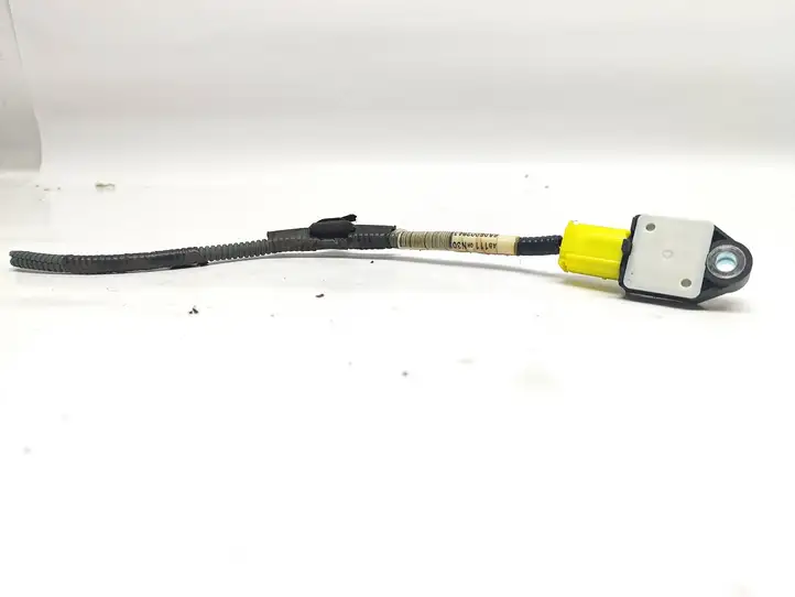Toyota Aygo (2014 - 2018)  891730H010 Датчик удара надувных подушек