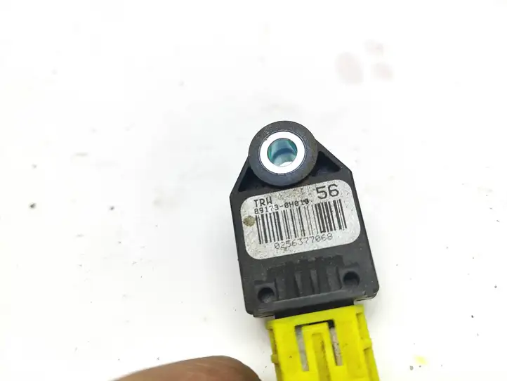 Toyota Aygo (2014 - 2018)  891730H010 Датчик удара надувных подушек