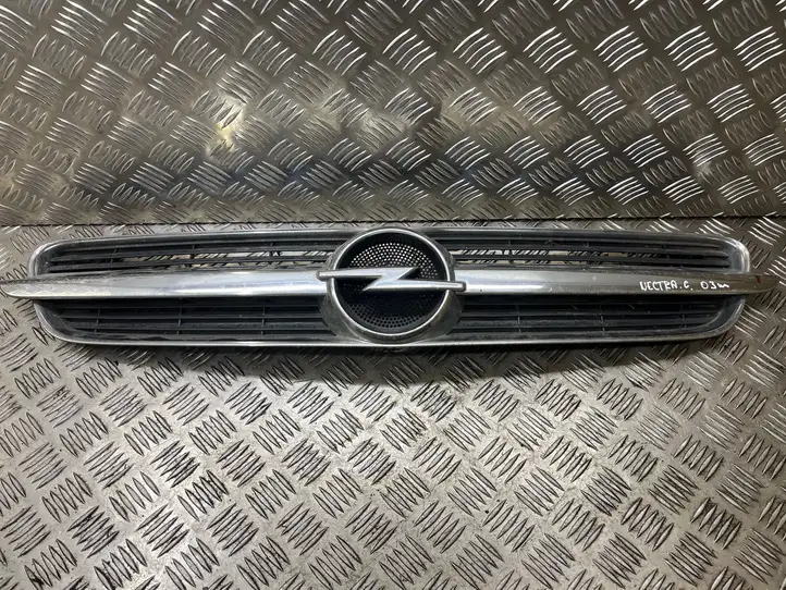 Opel Vectra C (2002 - 2005) 464192822 Верхняя решетка радиатора — фото 1