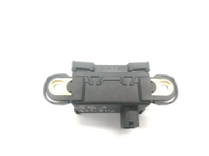 Toyota Yaris (2005 - 2009)  891830D010 Датчик ESP (системы стабильности) (датчик курсовой устойчивости))