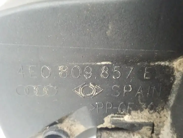 Audi A8 S8 D3 4E (2005 - 2007) 4E0809857E Крышка топливного бака — фото 3