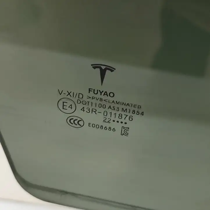 Tesla Model Y (2019 - 2024) 149551100B Стекло задней двери — фото 6