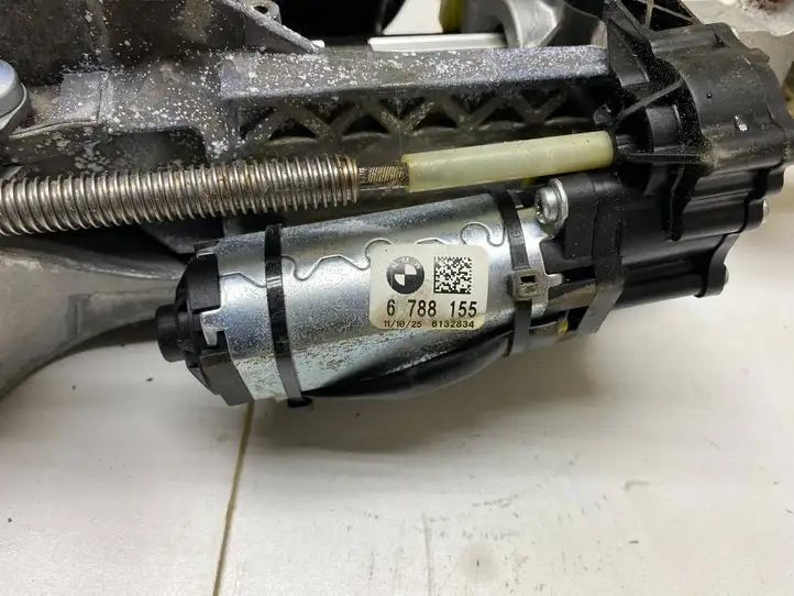 BMW 5 F10 F11 (2009 - 2016) 6788155 Комплект оси рулевого колеса — фото 2