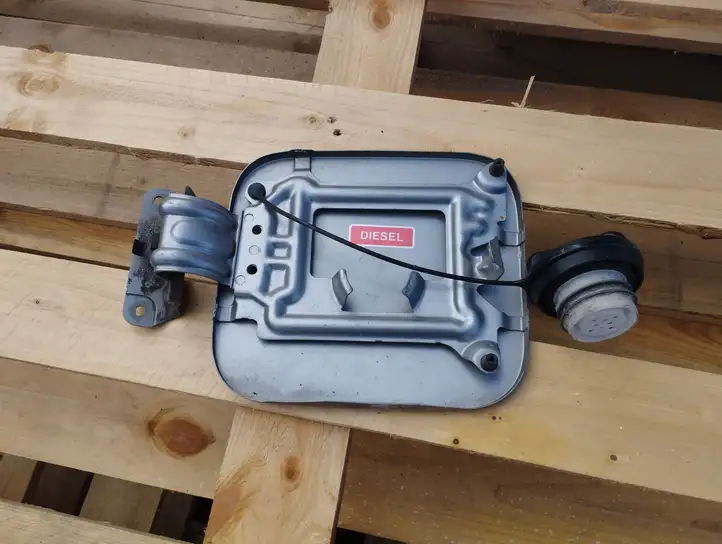 Nissan Qashqai (2006 - 2010) Крышка топливного бака — фото 2