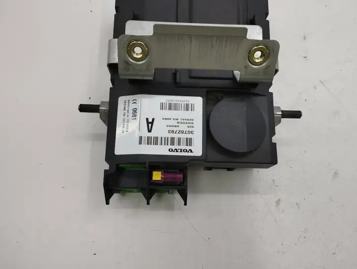 Volvo XC90 (2002 - 2006) 30782793 Блок GSM — фото 4