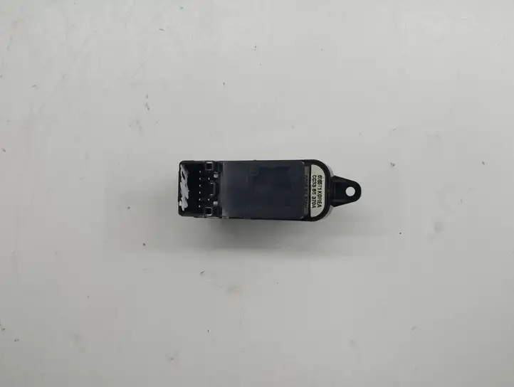Mazda 5 (2005 - 2010) K0021 Кнопка стеклоподъемников — фото 5