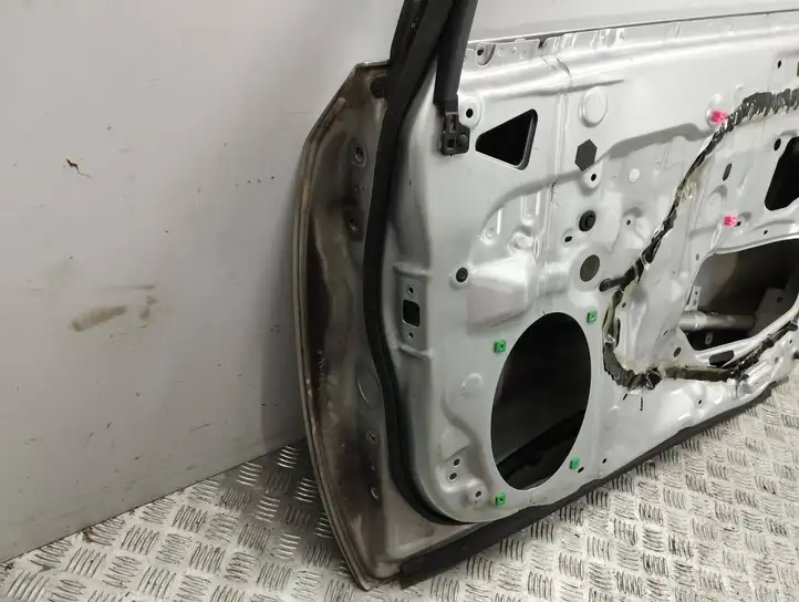 Toyota Avensis T270 (2012 - 2015) Дверь — фото 6