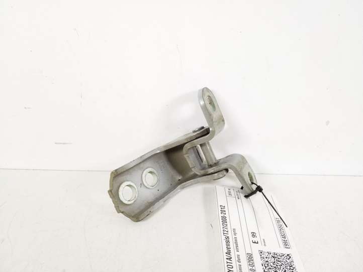 Toyota Avensis T270 (2009 - 2012)  68710-02060 Верхняя петля передней двери