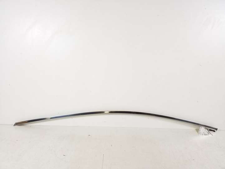 Toyota Avensis T270 (2009 - 2012)  75754-05010 Другая деталь отделки пере́дней дверей