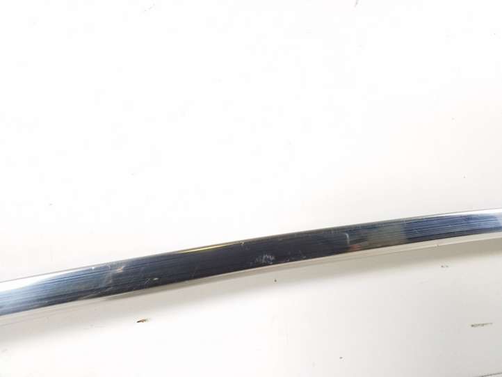 Toyota Avensis T270 (2009 - 2012)  75754-05010 Другая деталь отделки пере́дней дверей
