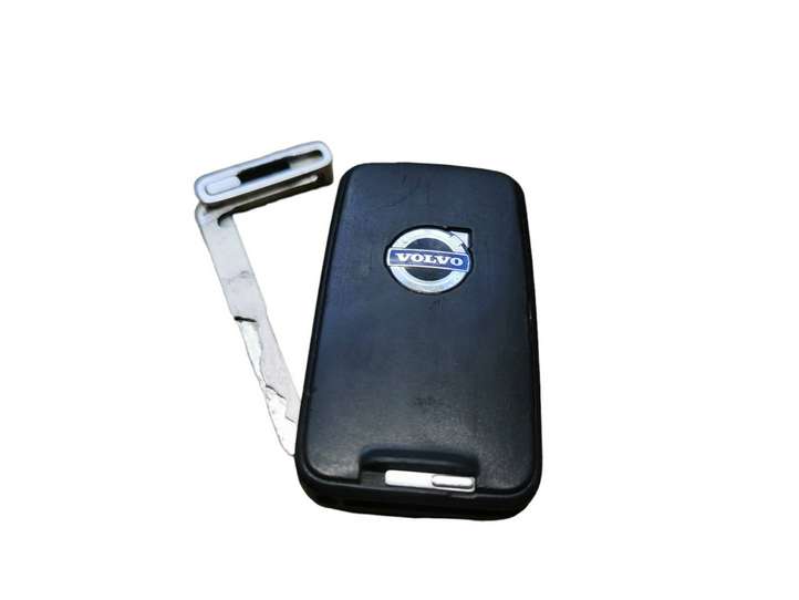 Volvo V70 (2007 - 2013)  8676873 Ключ / карточка зажигания