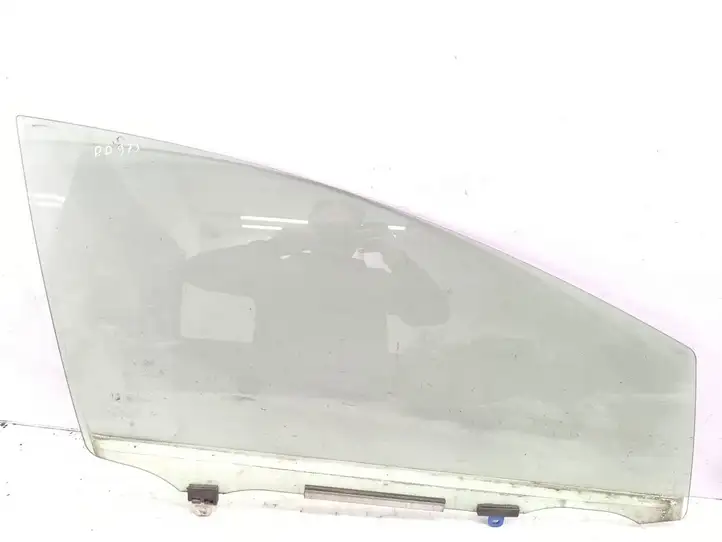 Toyota Prius (XW30) (2009 - 2015) 43R00033 Стекло передней двери — фото 1