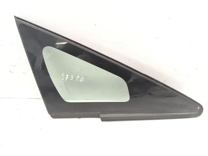Toyota Prius (XW30) (2009 - 2015) 43R00084 Треугольное стекло кузова — фото 1