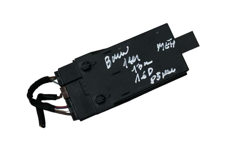 BMW 1 F20 F21 (2011 - 2019)  921646801 Реле обогрева