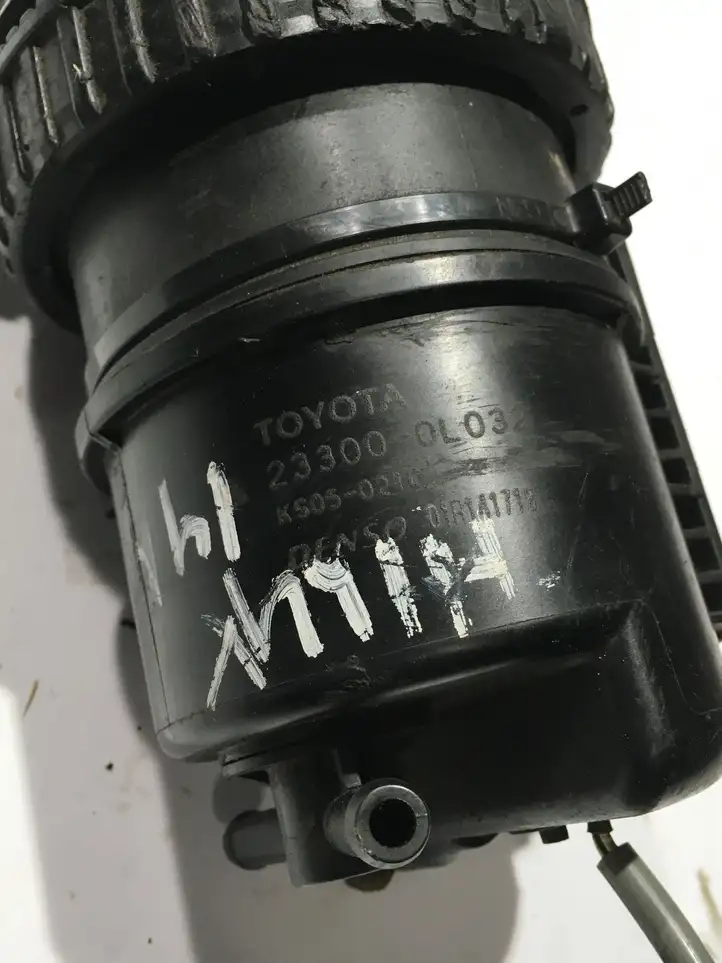 Toyota Hilux (AN10, AN20, AN30) (2011 - 2015) 233000L032 Корпус топливного фильтра — фото 3