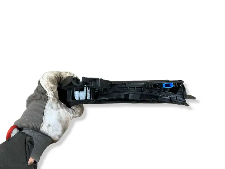 BMW i4 (2021 - ) 13077300009 Наружная ручка двери — фото 2