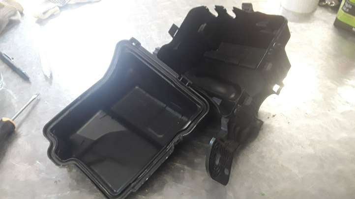 Citroen C3 (2009 - 2013)  9657287080 Ящик предохранителей (комплект)