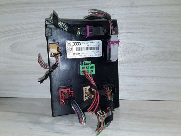 Audi A4 (2007 - 2011)  F005V00749 Mодуль kомфортa