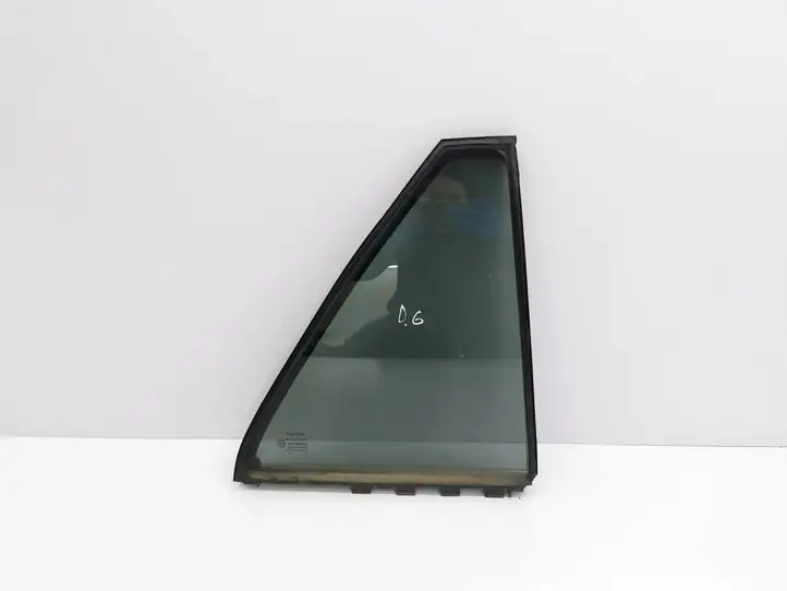 Toyota Avensis T250 (2006 - 2009) 6818805050 Форточка двери — фото 1