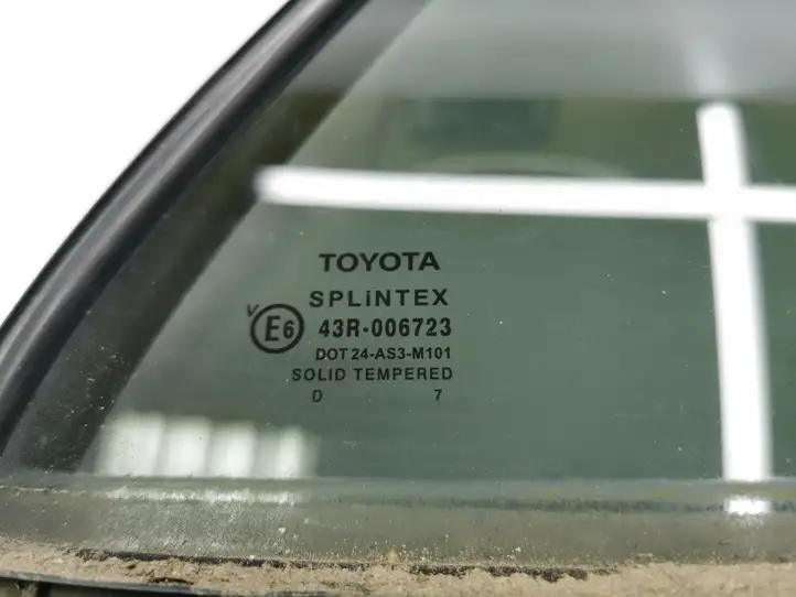 Toyota Avensis T250 (2006 - 2009) 6818805050 Форточка двери — фото 3