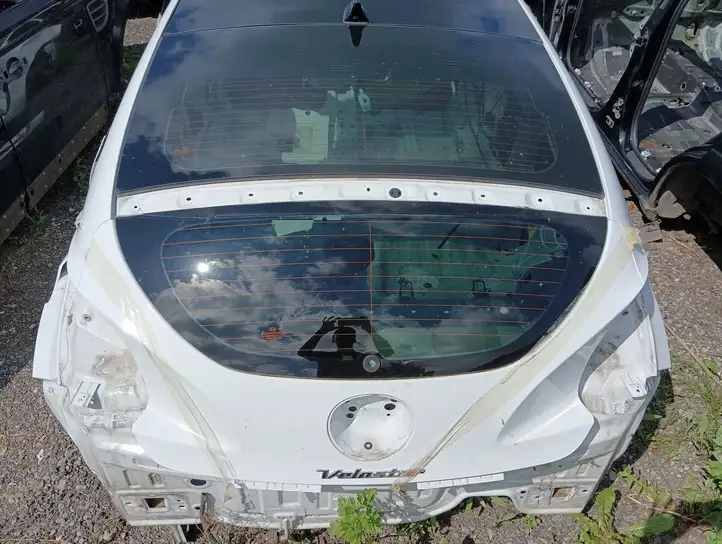 Hyundai Veloster (2011 - 2017) Крышка багажника — фото 1