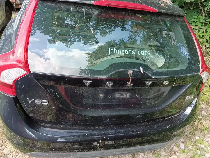 Volvo V60 (2010 - 2013) Крышка багажника — фото 1