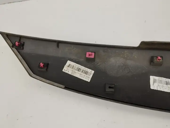 Kia Sportage (2004 - 2008) 877130Z000 Накладка колесной арки — фото 2