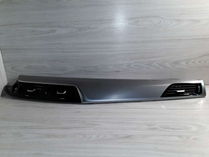BMW M5 F90 (2017 - 2019)  709084 Отделка внутренней панели