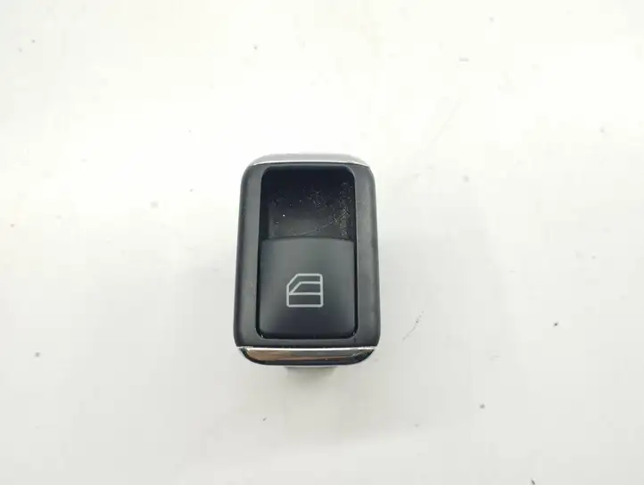 Mercedes-Benz C W204 (2007 - 2014) A2048700451 Блок кнопок стеклоподъемников — фото 1