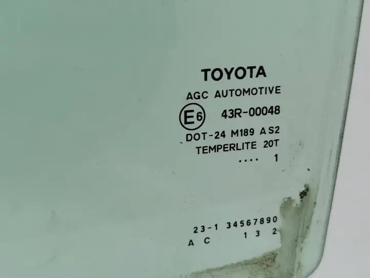 Toyota Auris 150 (2006 - 2012) E643R00048 Стекло задней двери — фото 2