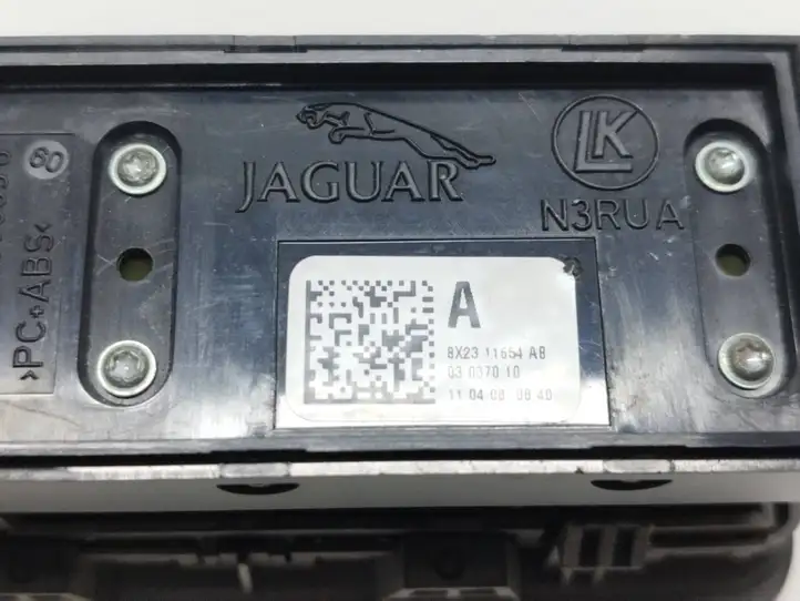 Jaguar XF X250 (2007 - 2015) 8X2311654AB Блок кнопок на панели — фото 2