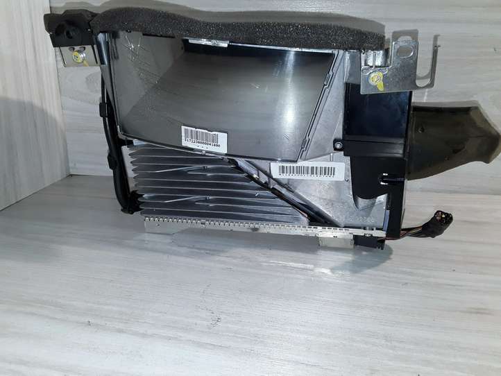 BMW 5 E60 E61 (2004 - 2010)  62309126345 Экран дисплея вверх