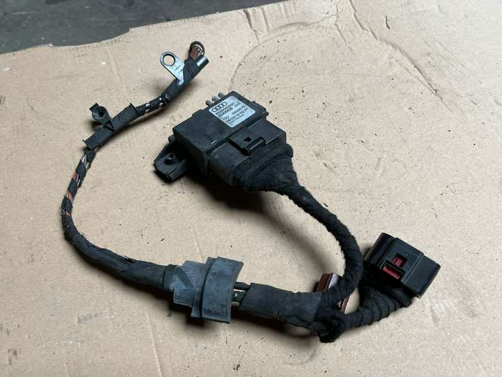 Audi A4 (2007 - 2011)  8K0906093C Блок управления топливного насоса