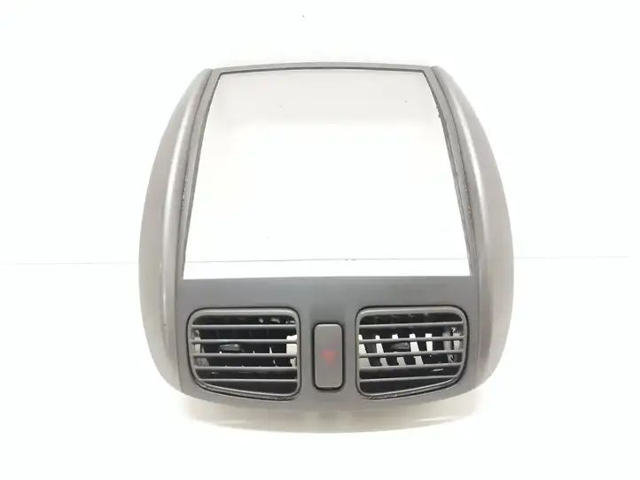 Mazda Premacy (1999 - 2005) B25GGM932 Центральный воздушный дефлектор — фото 1