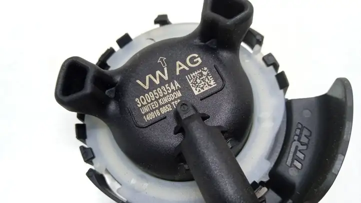 Skoda Octavia Mk3 (5E) (2013 - 2019) 3Q0959354A Датчик удара SRS — фото 2