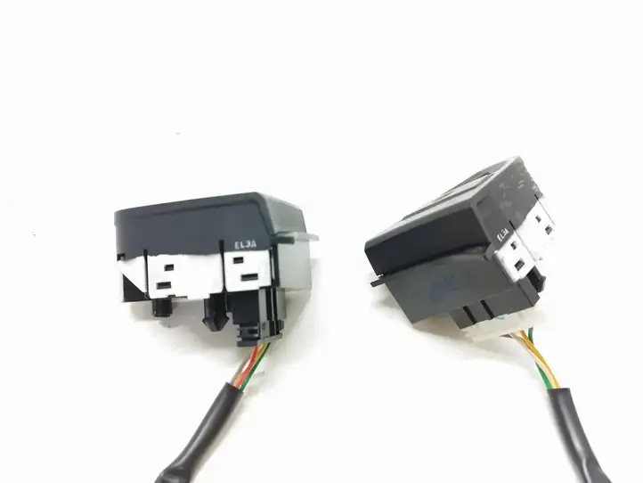 Hyundai i20 (PB PBT) (2008 - 2012) 967001J050 Кнопки на рулевом колесе — фото 2