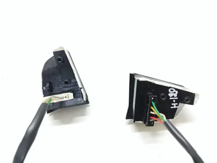 Hyundai i20 (PB PBT) (2008 - 2012) 967001J050 Кнопки на рулевом колесе — фото 3