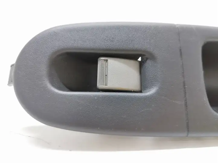 Honda HR-V (1998 - 2005) 83520S2H0030 Блок кнопок стеклоподъемников — фото 2