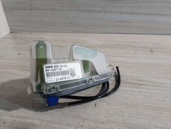 BMW 5 E60 E61 (2004 - 2010)   Антенна (антенна GPS)