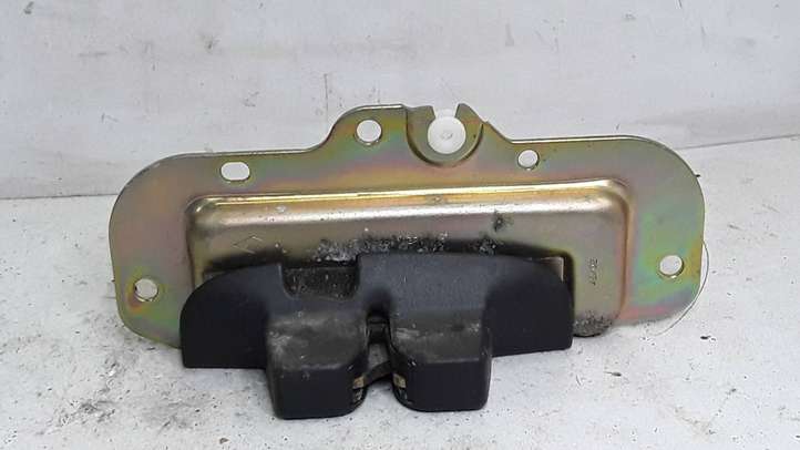 Renault Espace -  Grand espace IV (2004 - 2014)  8200090403f Замок задней крышки