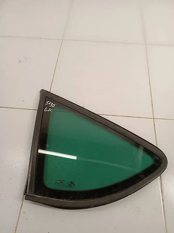Seat Altea XL (2004 - 2015) 43R000301 Форточка двери — фото 1