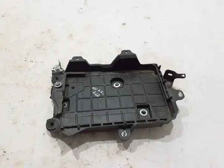 Lexus NX (2021 - ) 7440433160 Держатель аккумулятора — фото 1